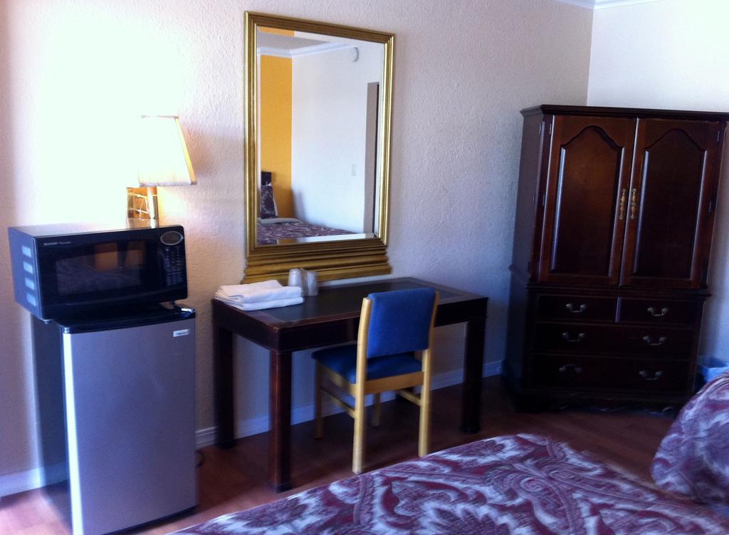 Holiday Motel - Фресно Номер фото